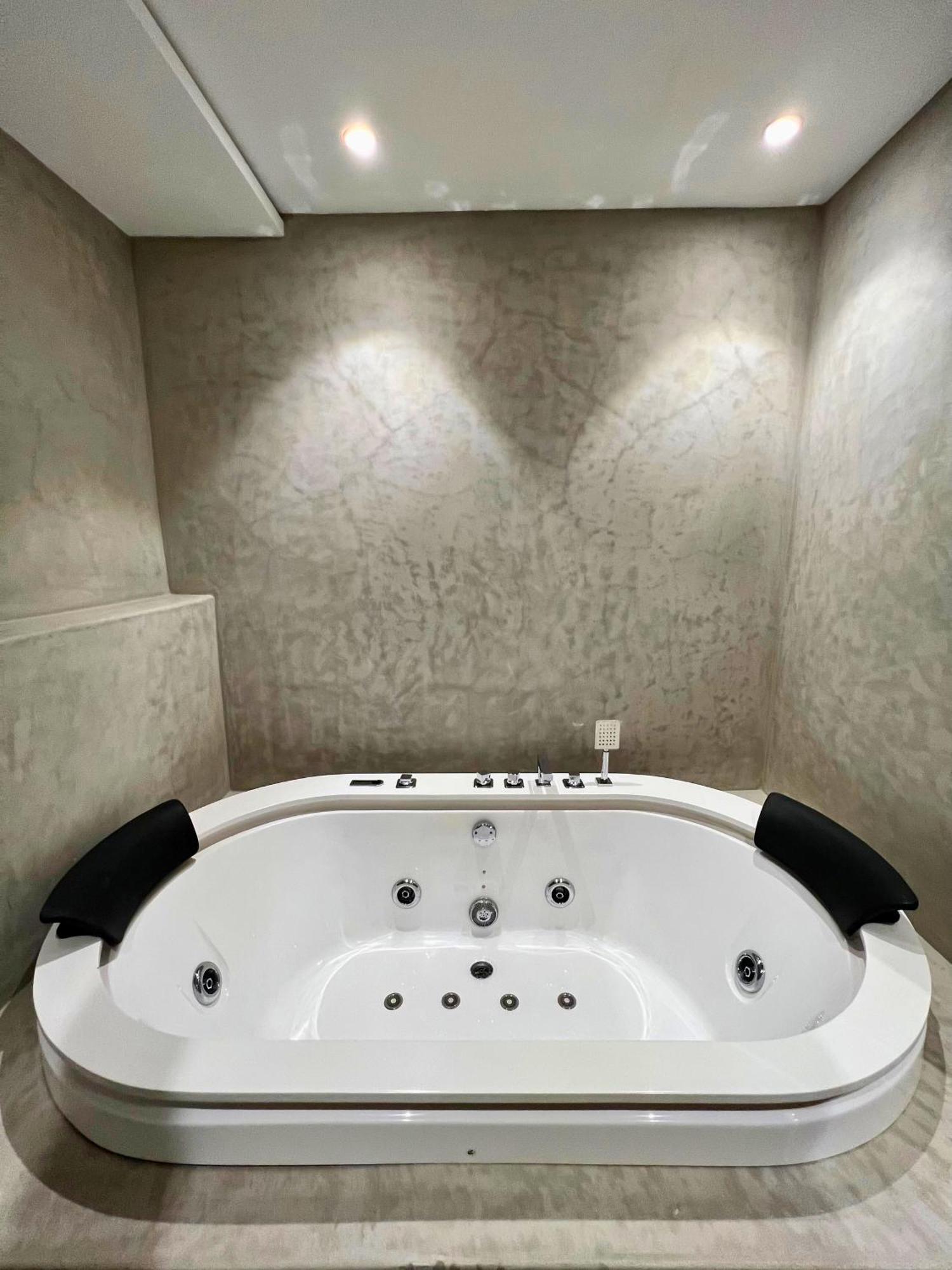 The Mirage Tangier - 3Br Luxury Sea View With Private Hammam & Jacuzzi Apartment Exterior photo